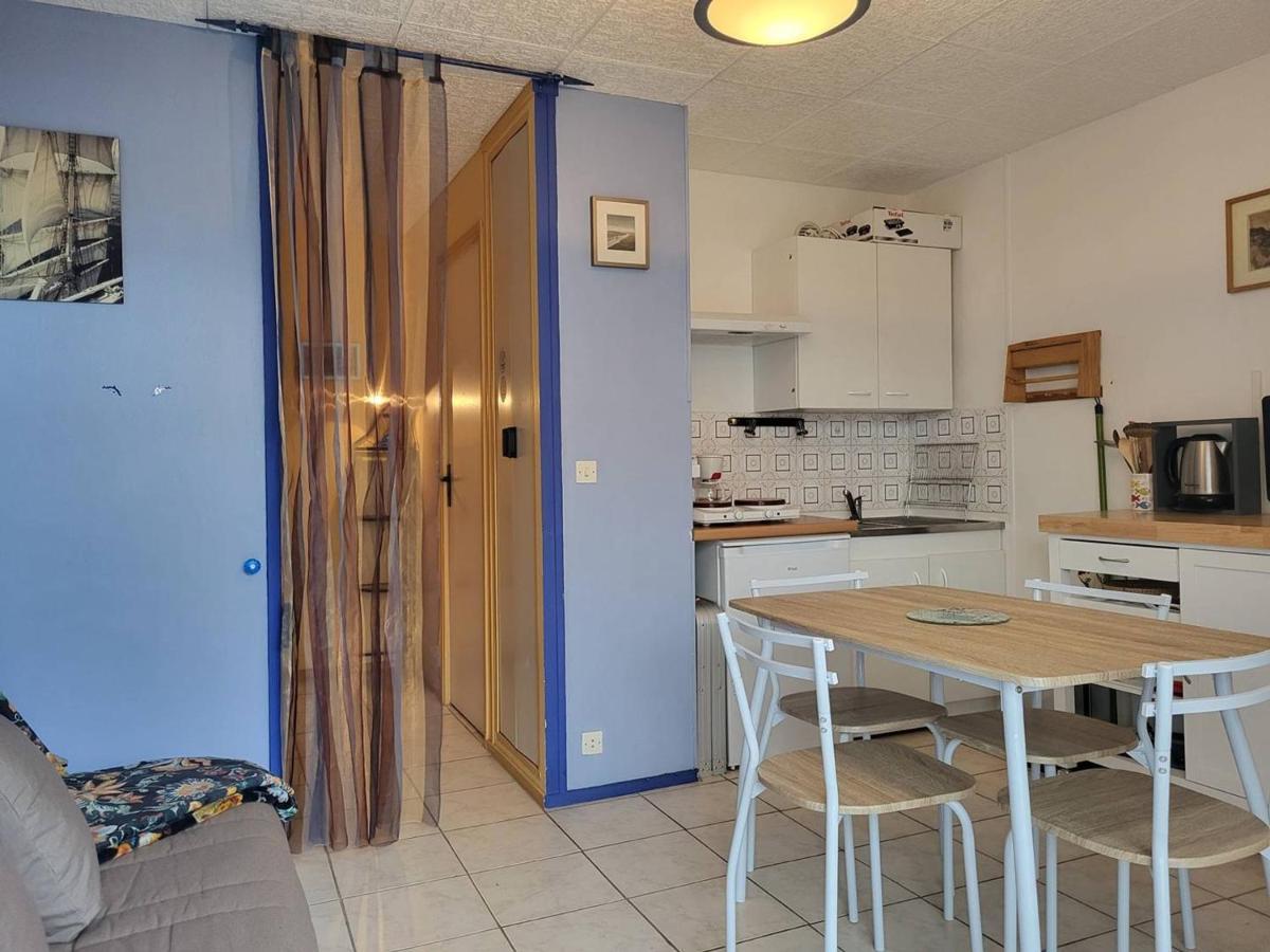 Studio Avec Terrasse, Parking Prive Et Acces Direct A La Plage - Fr-1-465-86 Merville-Franceville-Plage Exteriér fotografie